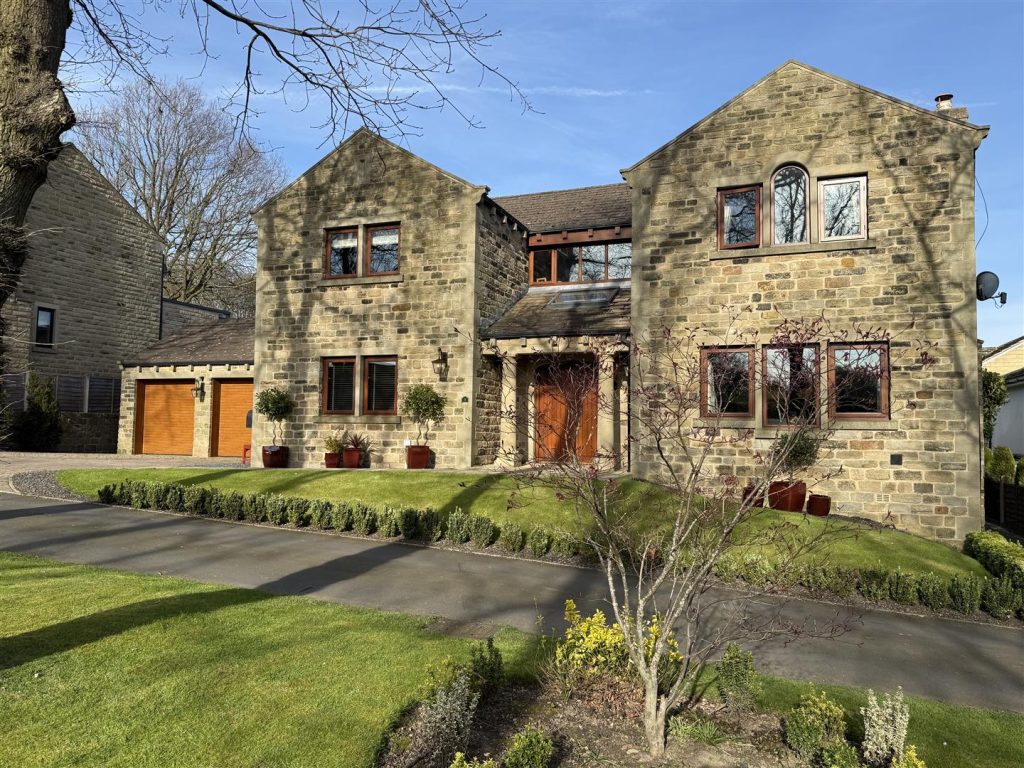 Coachgates, Flockton, WF4